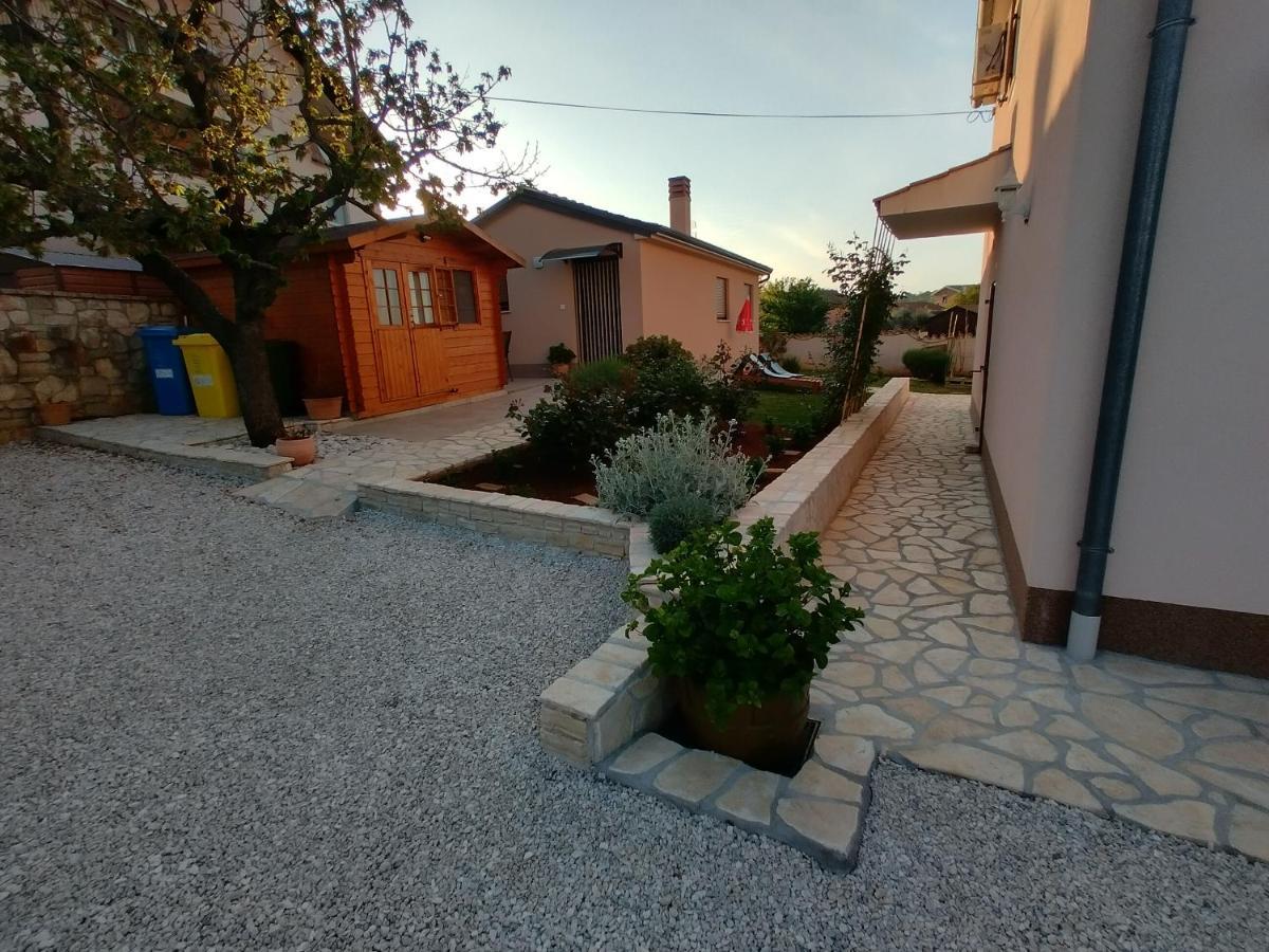Apartmani Bernarda Poreč Exterior foto