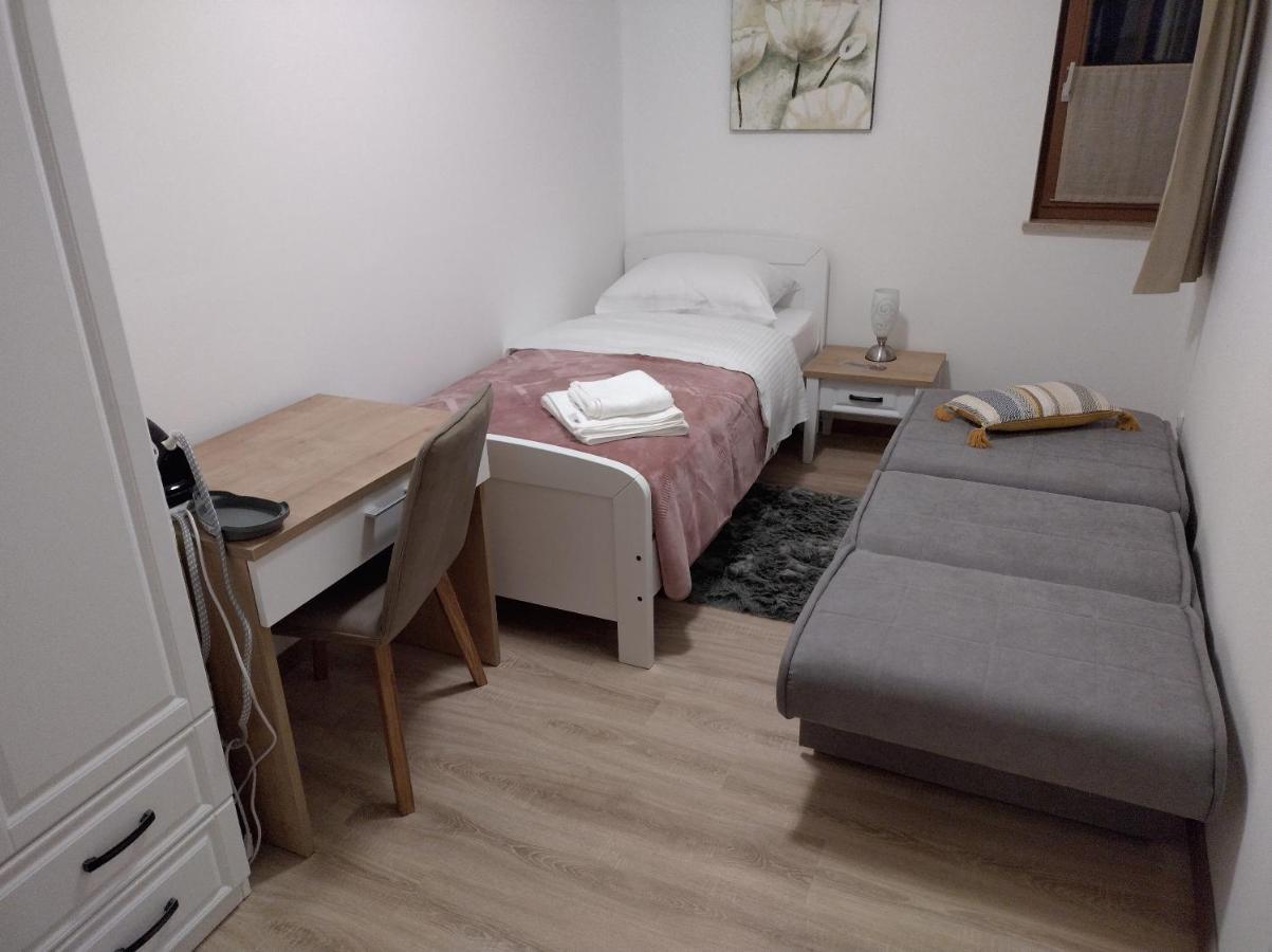 Apartmani Bernarda Poreč Exterior foto