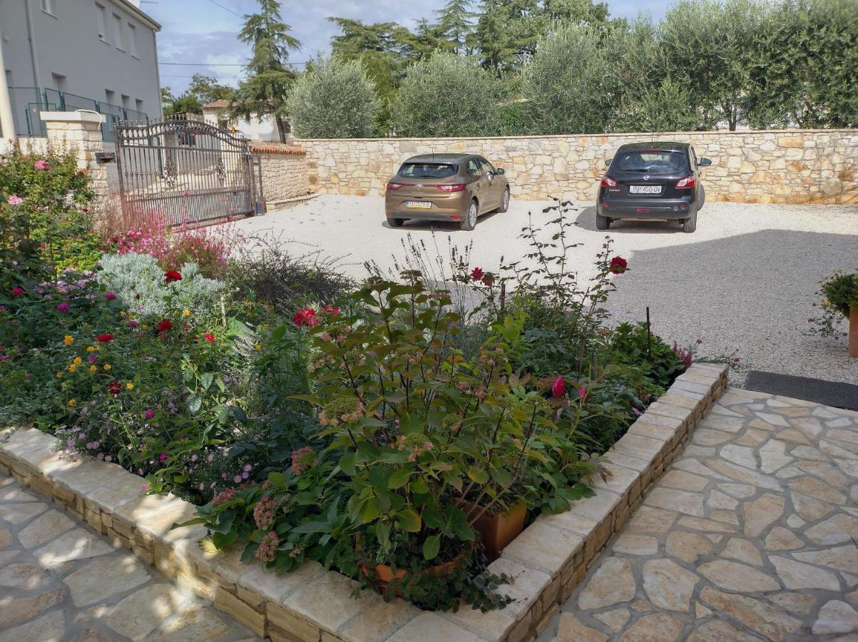 Apartmani Bernarda Poreč Exterior foto
