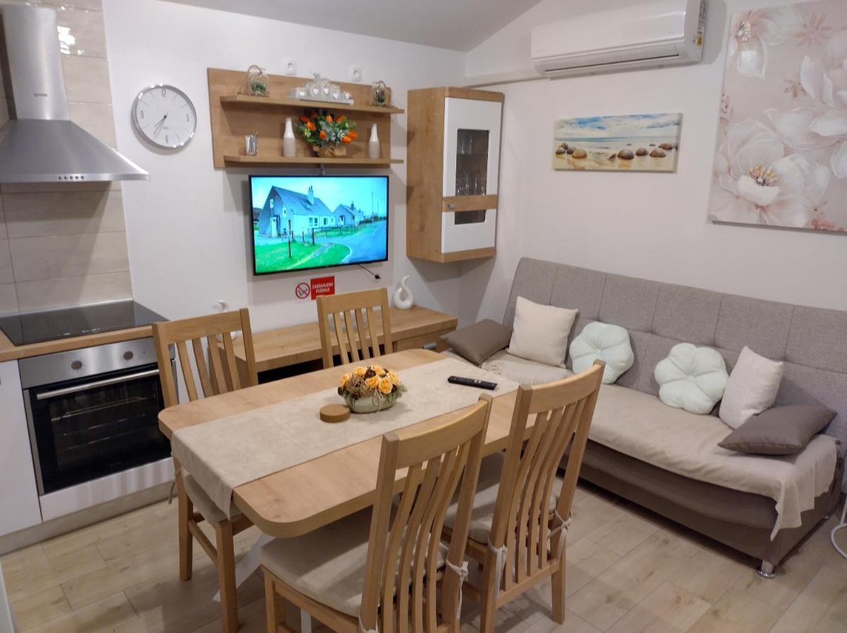 Apartmani Bernarda Poreč Exterior foto