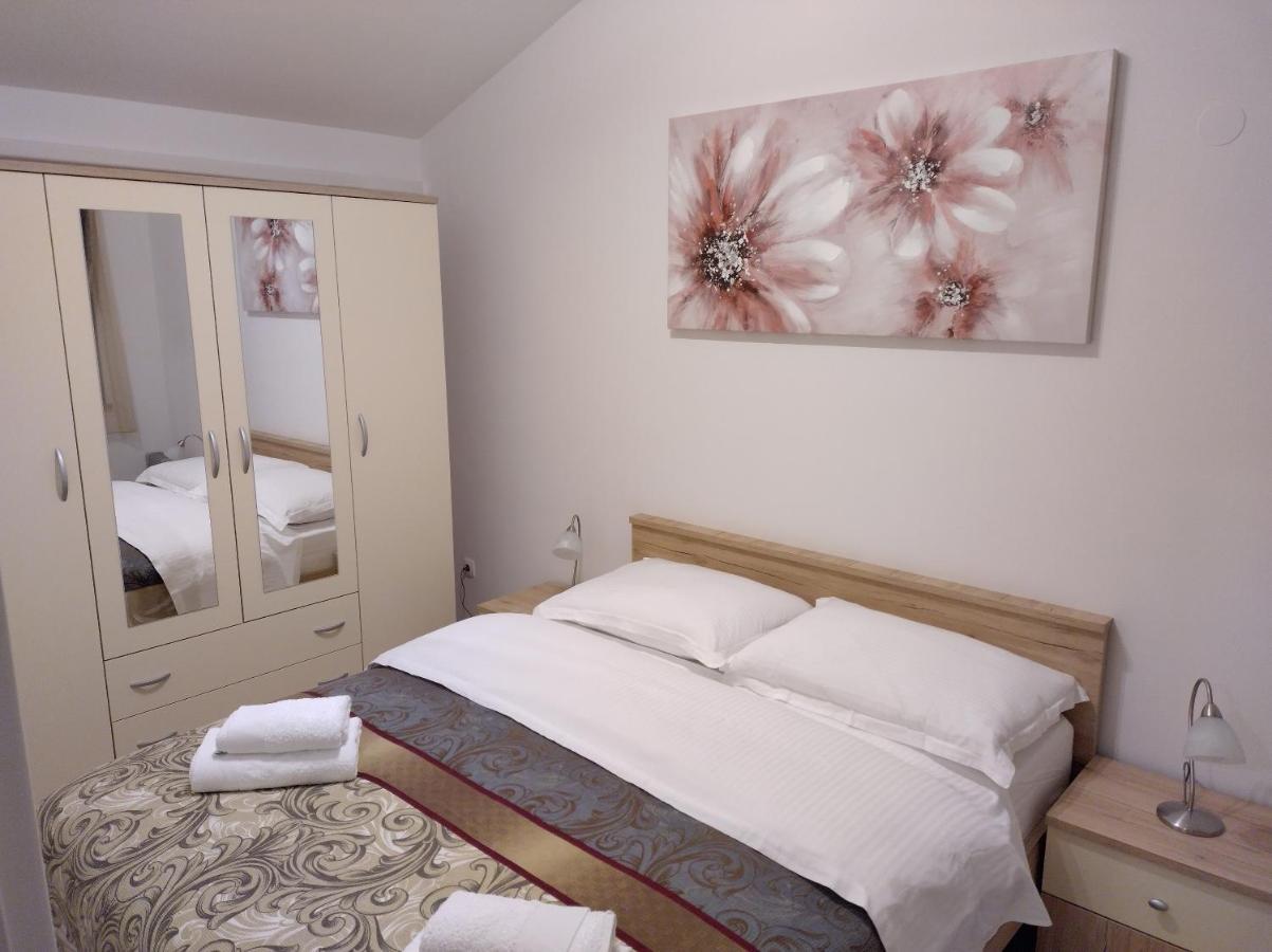 Apartmani Bernarda Poreč Exterior foto
